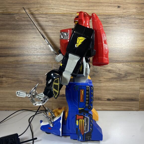 Vintage Power Rangers Megazord Deluxe RC Saban 14" Works Great - Picture 6 of 9
